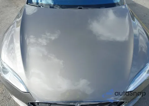 2015 Tesla Model S 70D/85D/P85D из США, поврежденный, VIN 5YJSA1S27FF086203